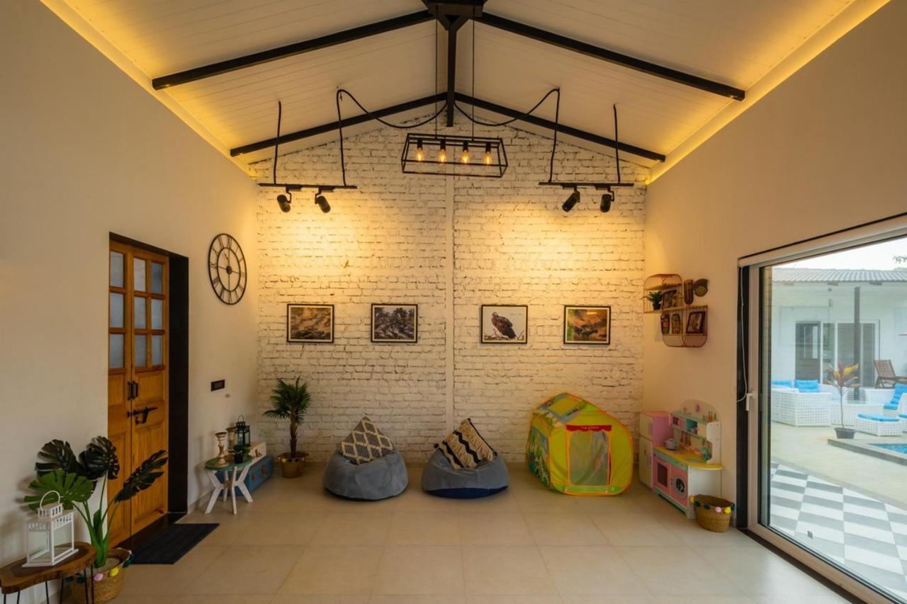 Saffronstays Turquoise Maison, Karjat Exterior foto